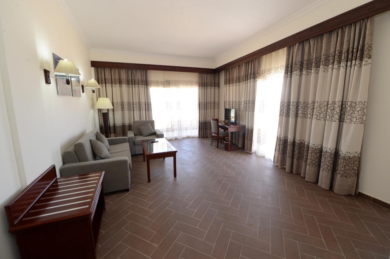 Savanna Empire Spa & Resort Ataqah Экстерьер фото